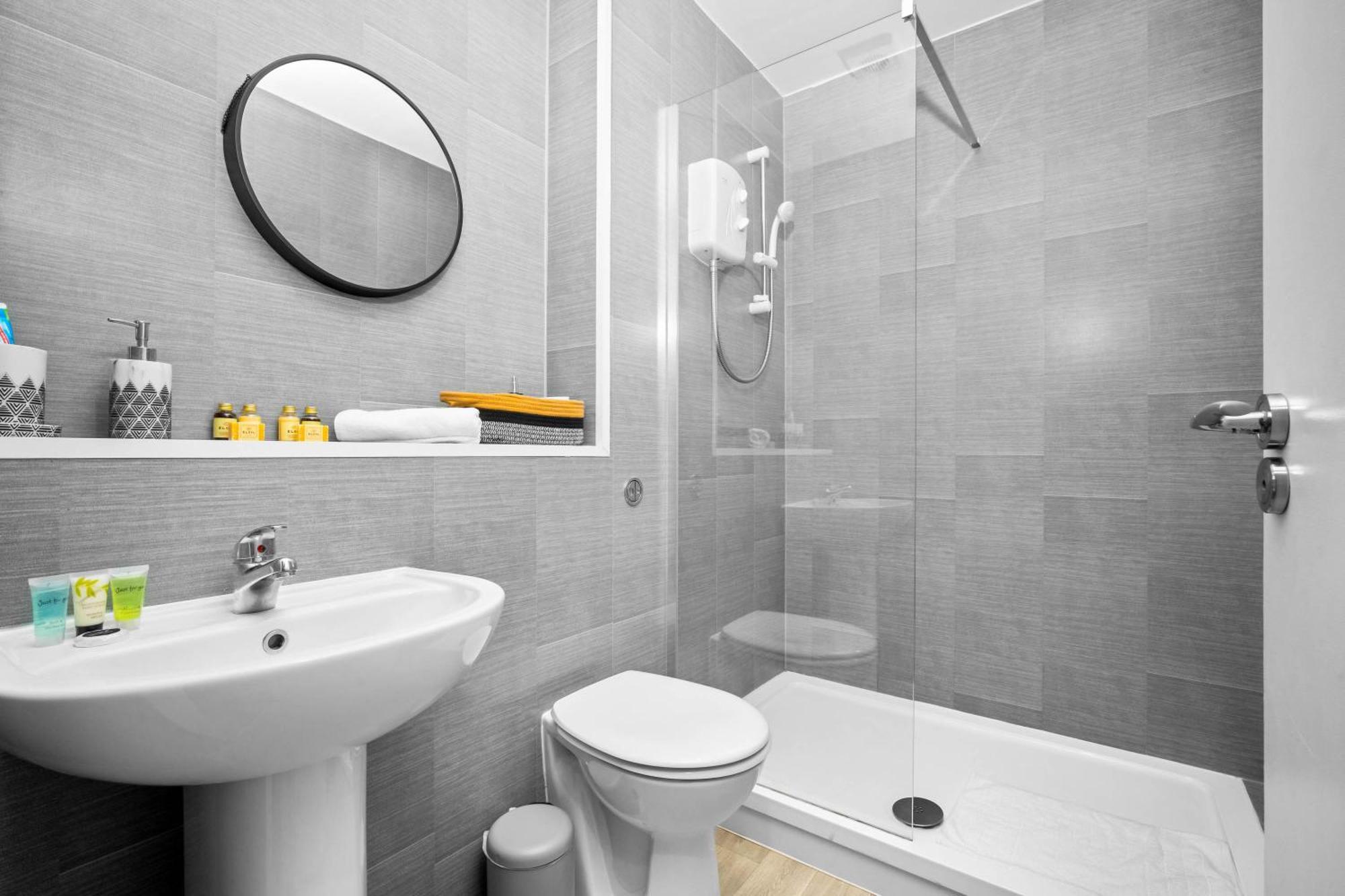 Luxury Apartment - Secure Parking - Gated Development - Near Jq & Birmingham City Centre 6Sh Экстерьер фото
